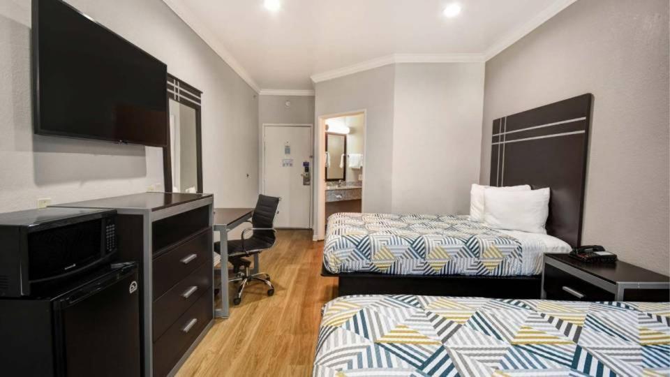 Motel 6 Humble, Tx - Houston International Airport Esterno foto
