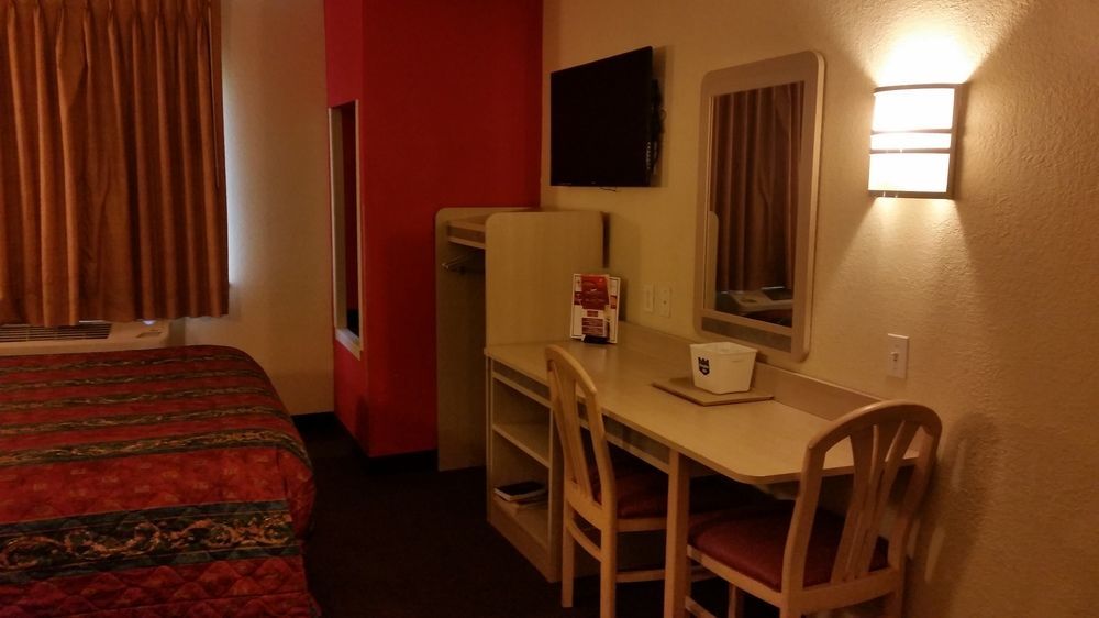 Motel 6 Humble, Tx - Houston International Airport Esterno foto