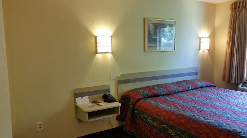 Motel 6 Humble, Tx - Houston International Airport Esterno foto